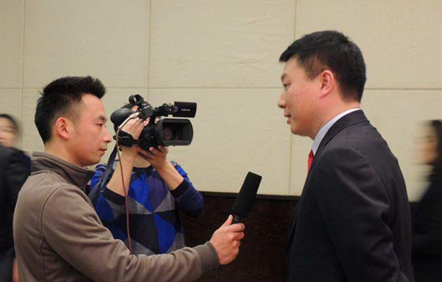 【快訊】元方主持召開市政府常務(wù)會議